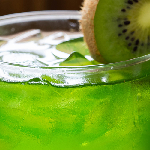 green natural colours in kiwi beverage